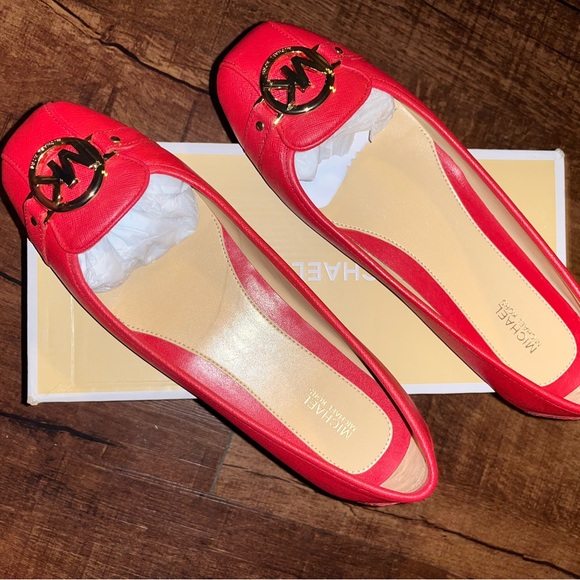 New Michael Kors Red Flats - Picture 8 of 12
